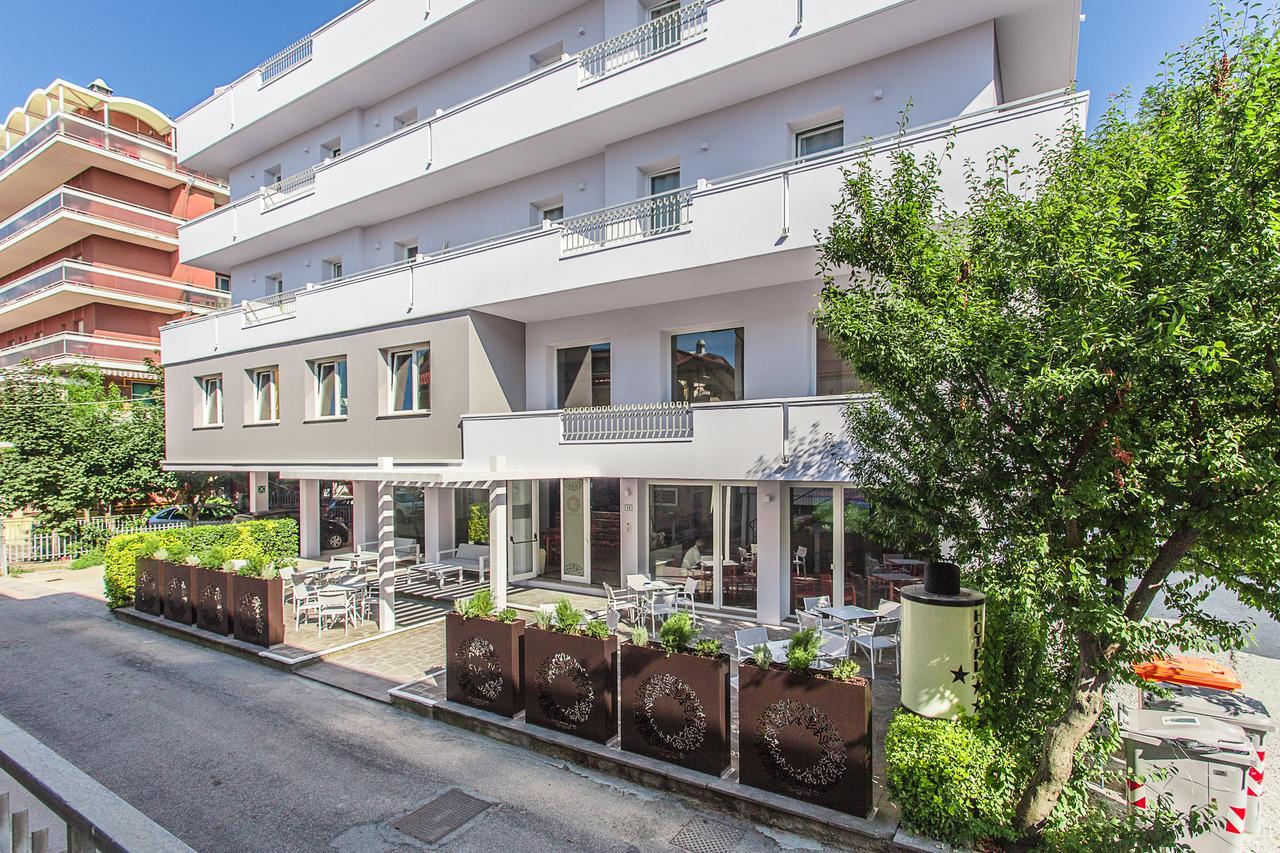 Evo Boutique Hotel&SPA Bellaria-Igea Marina Extérieur photo